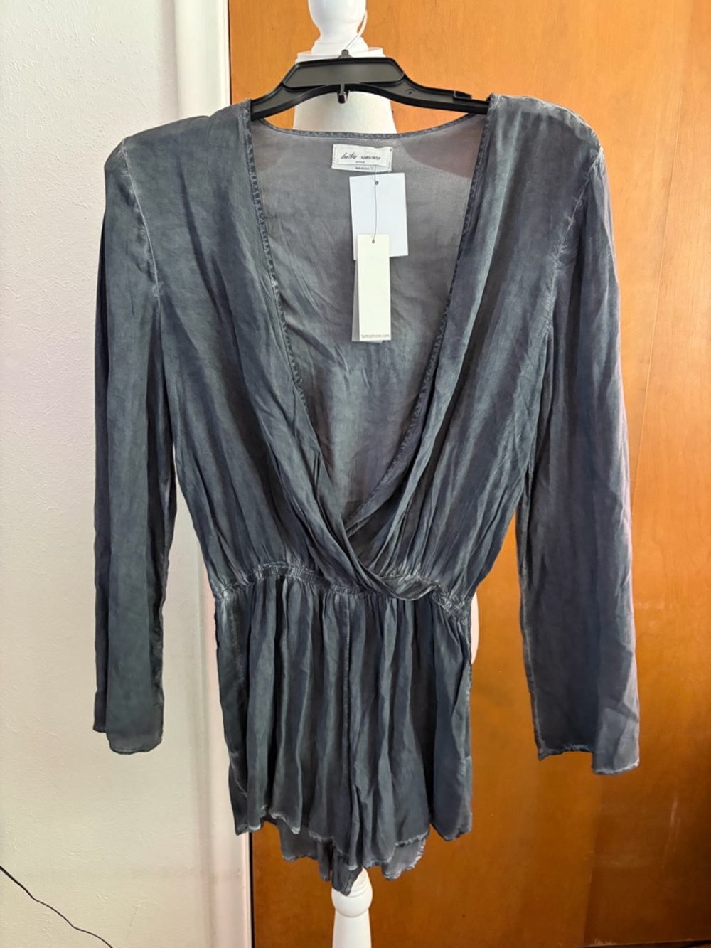 NWT Betro Simone Gray Silky Top Cover-Up Size Medium